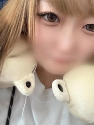 이벤트 날 함께 보내는 사람은 누구입니까? ?