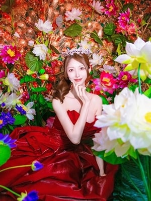 천하 무쌍의 역판매지 미녀 - 鳴海시온