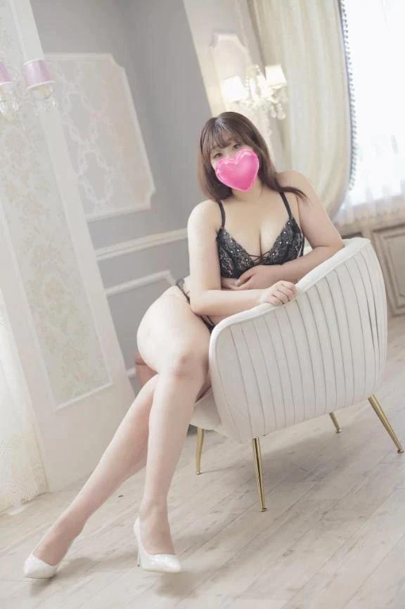 그림자 속에서 비추어 준다