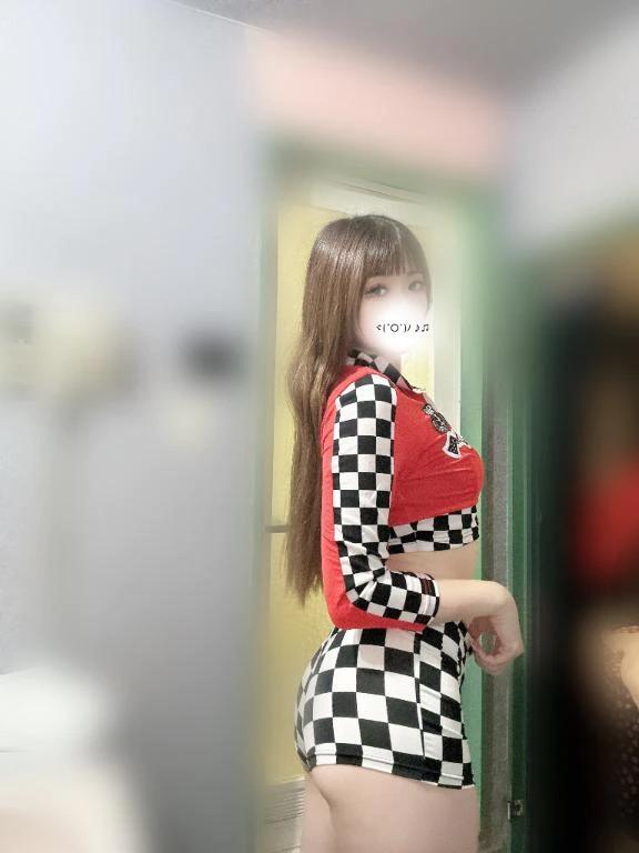 혼자 놀고 있습니다 ♡
