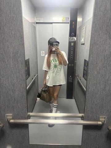 출근했습니다 🩷