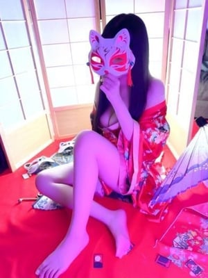 청초한 나이온나 - 에미