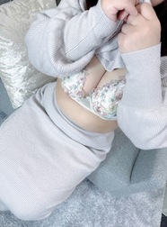 내일도.