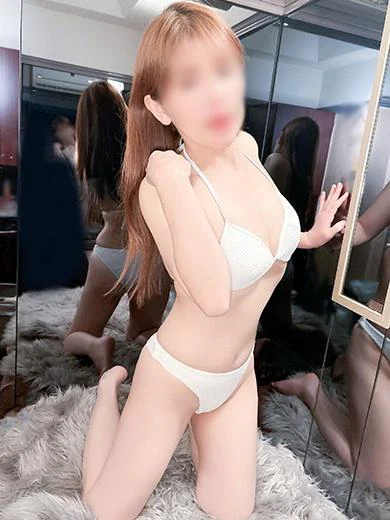 출근했습니다~( * ॑꒳ ॑*) ﾉ⸝⋆✧ 22시까지