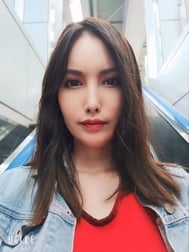 출근합니다.