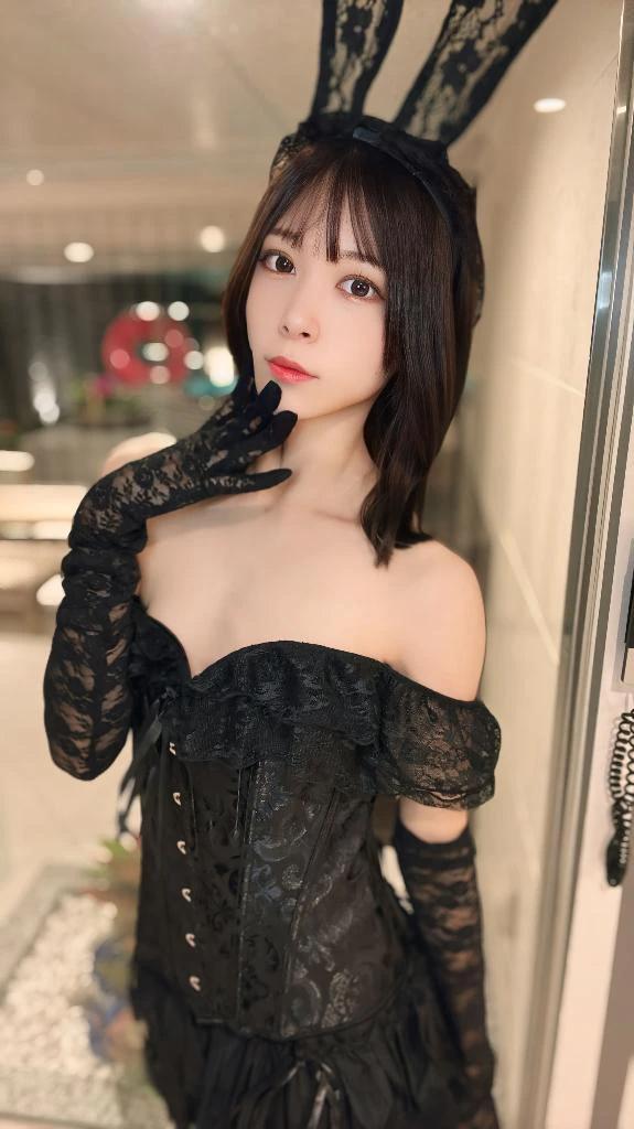 부서졌다.