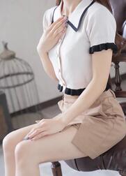 E씨