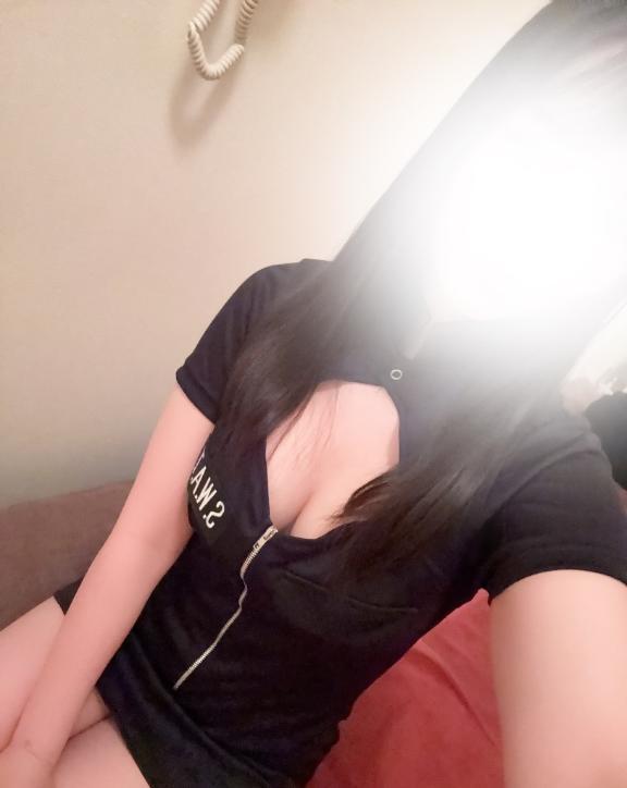 8월