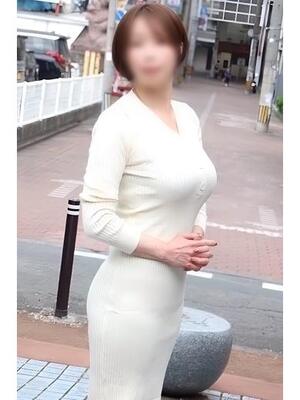 마음이 가득한 접객의 시오후키 부인 - 리리코
