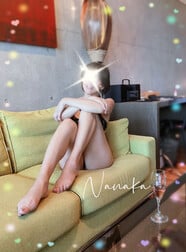 여성의 날. 플라토닉데이트의 초대에 감사드립니다. 즐기자.