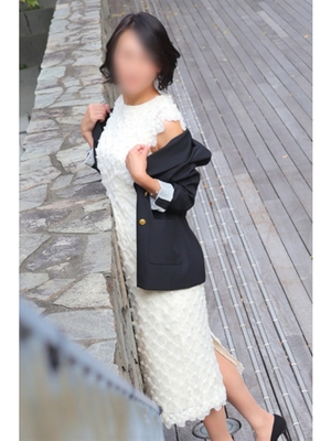 최고 예쁜 다리에 최고 예쁜 엉덩이 - 아야노