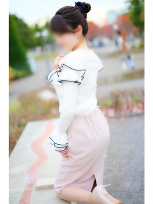 특A급 가련한 고신장 부인 - 카렌