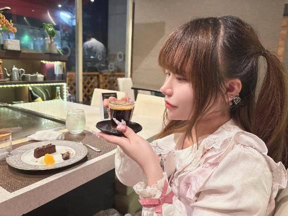 오랜만의 책 지명님♡